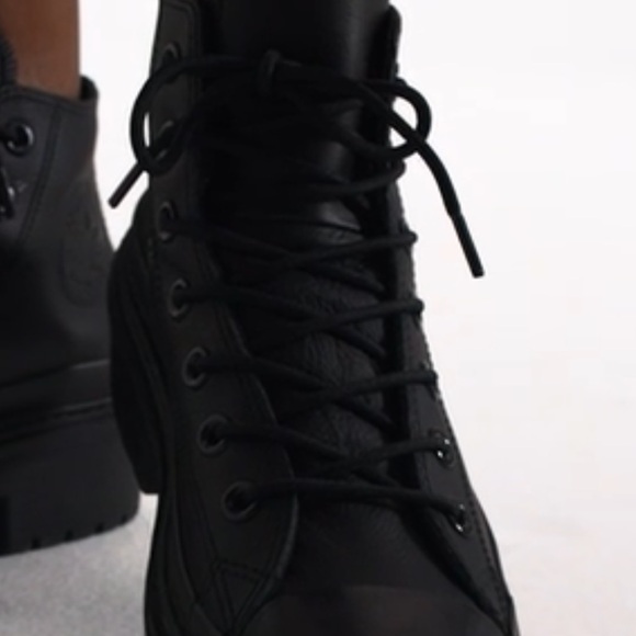 Chuck Taylor All Star Lugged Heel Platform Waterproof Women’s Shoes - Picture 2 of 7